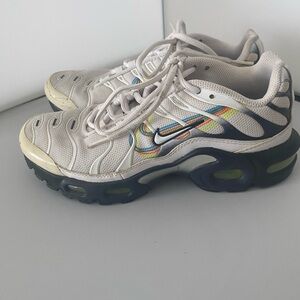 Nike Air Mac Plus GS Layered Swoosh, women’s size 6.5/youth size 5